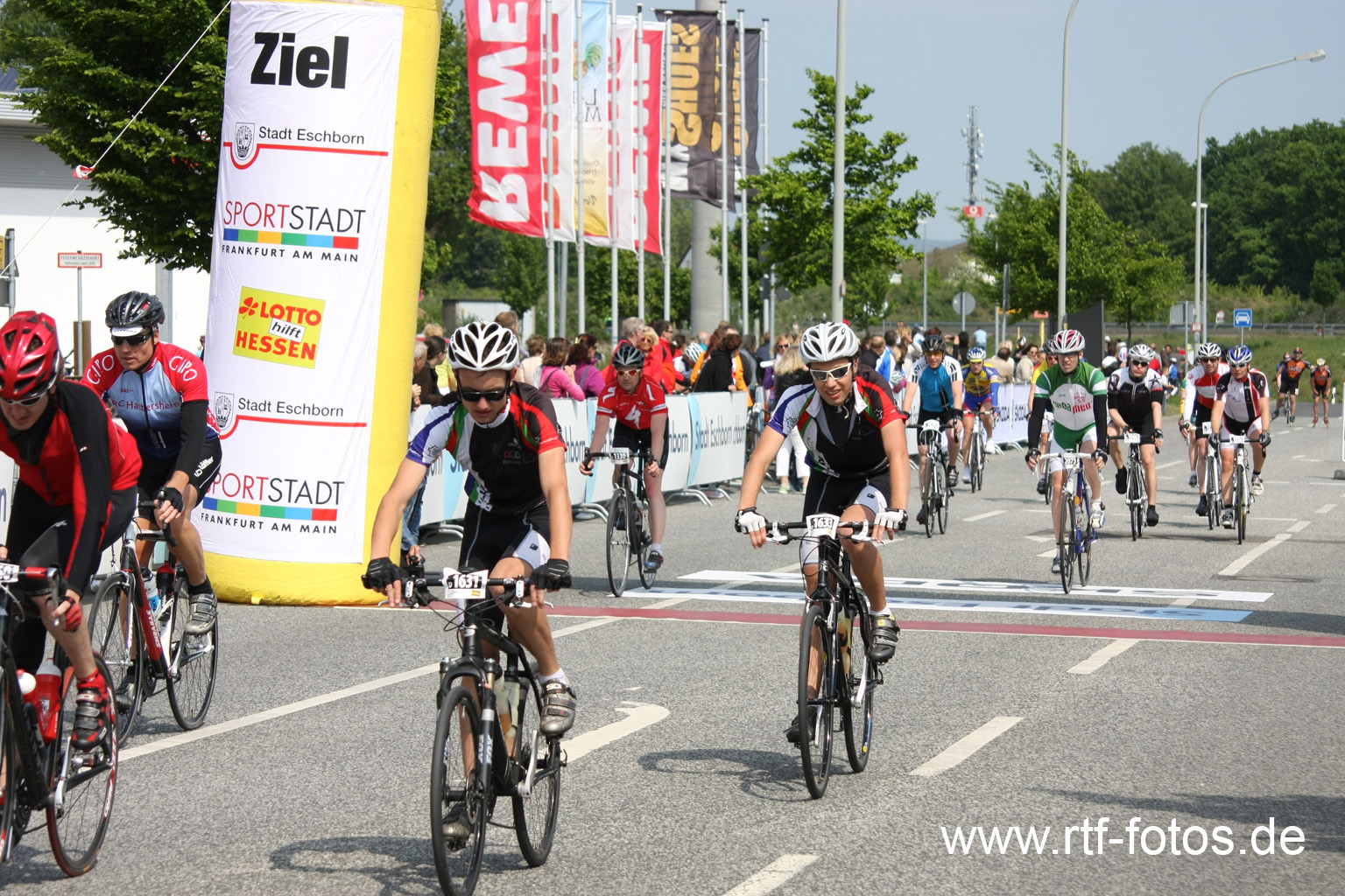 Skoda Velotour 2011 Ziel in Eschborn