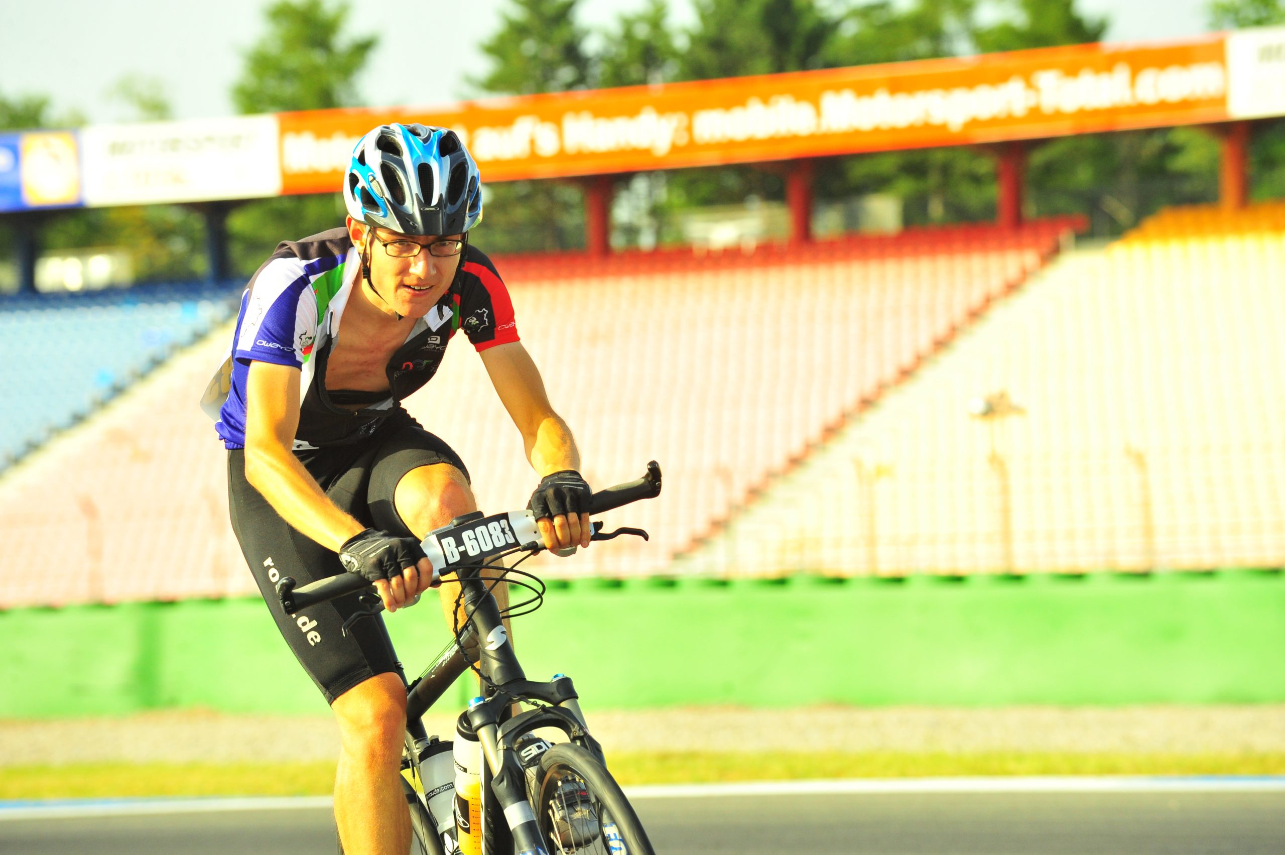 08_10_sportograf-10747523
